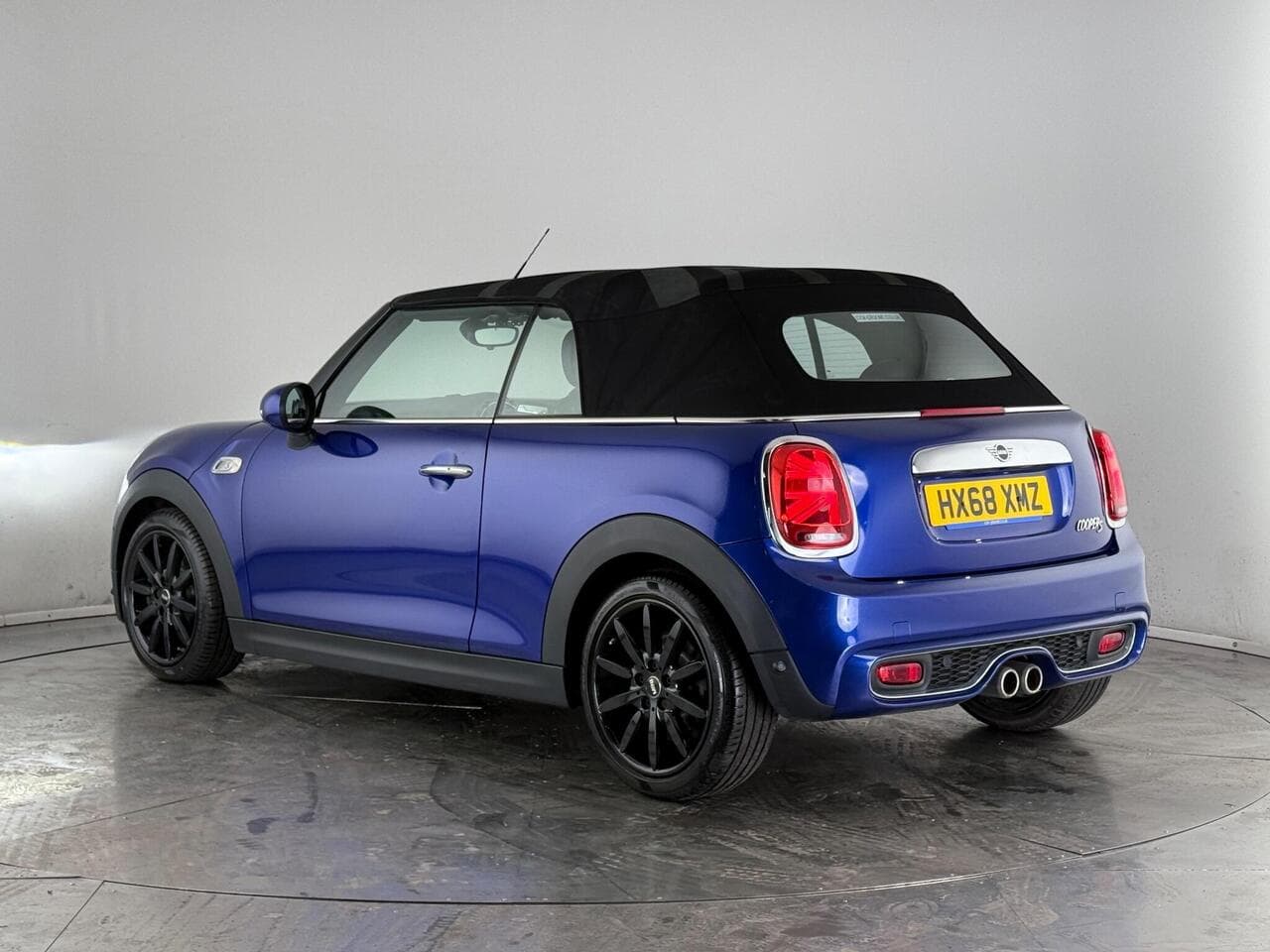 MINI Convertible thumbnail Rear Left