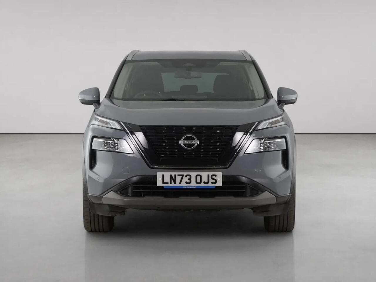 Nissan X-Trail thumbnail Front