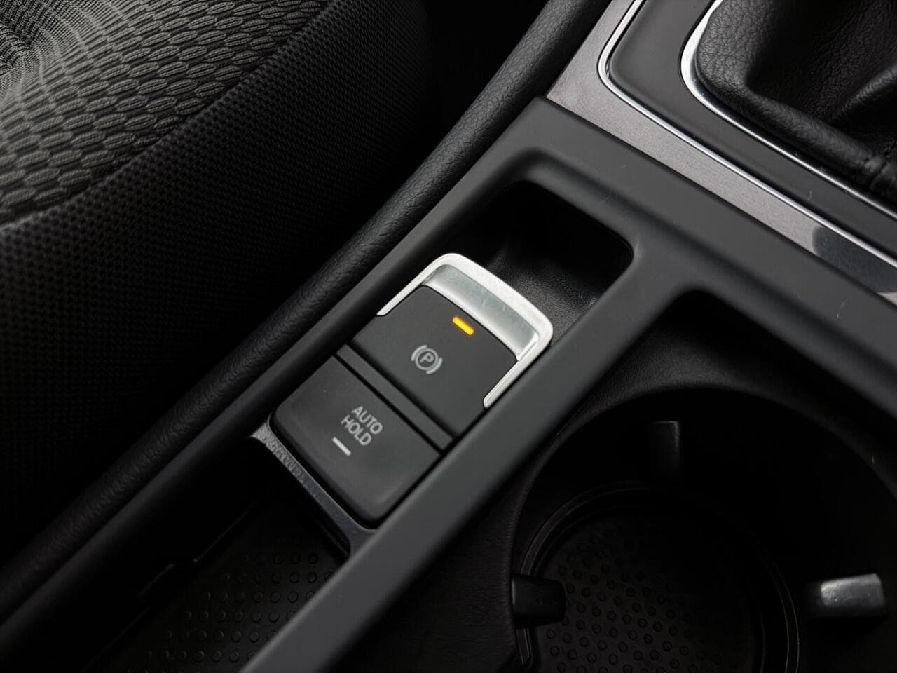 Volkswagen Golf thumbnail Misc Controls