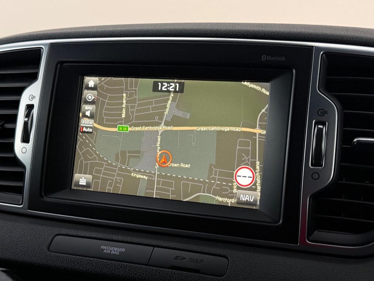 Kia Sportage thumbnail Infotainment System