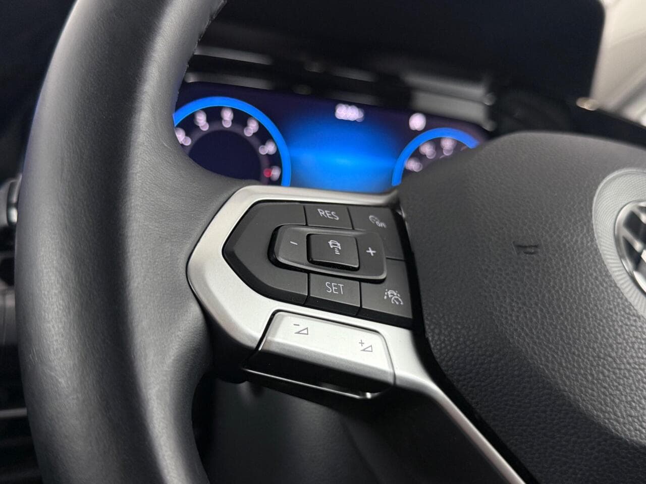 Volkswagen Golf thumbnail Misc Controls