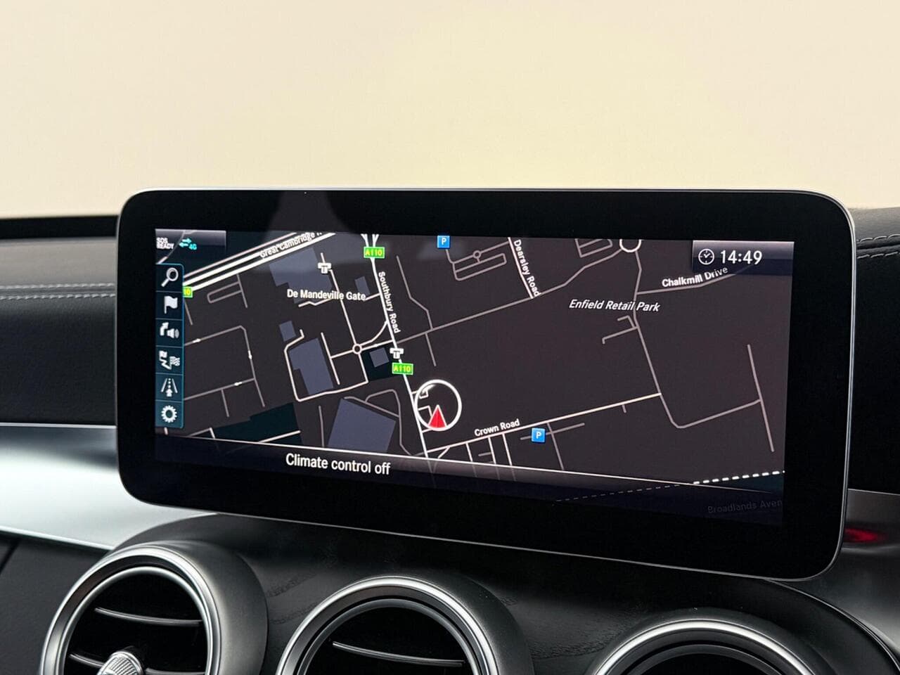 Mercedes-Benz C Class thumbnail Infotainment System