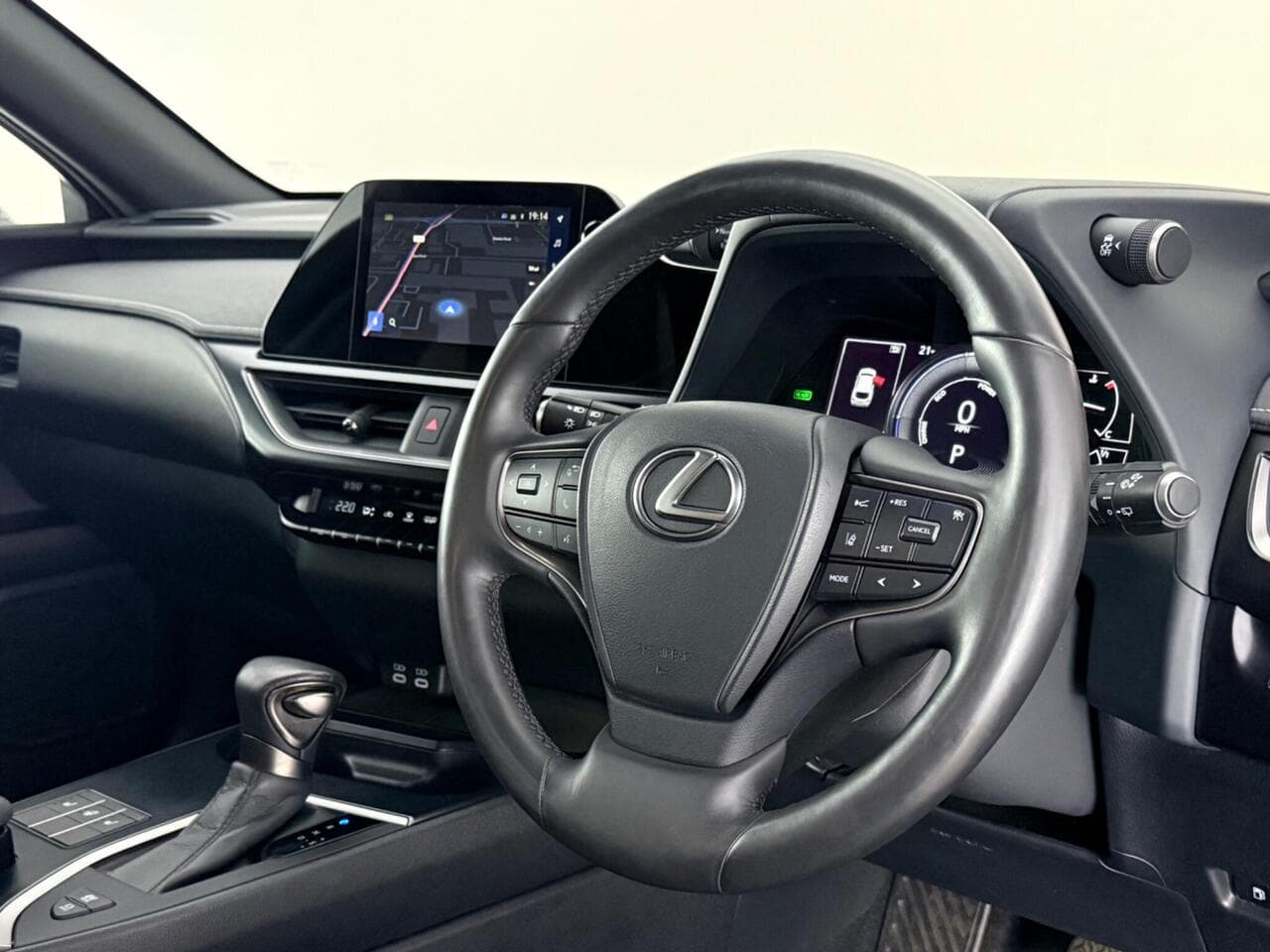 Lexus UX thumbnail Steering Wheel