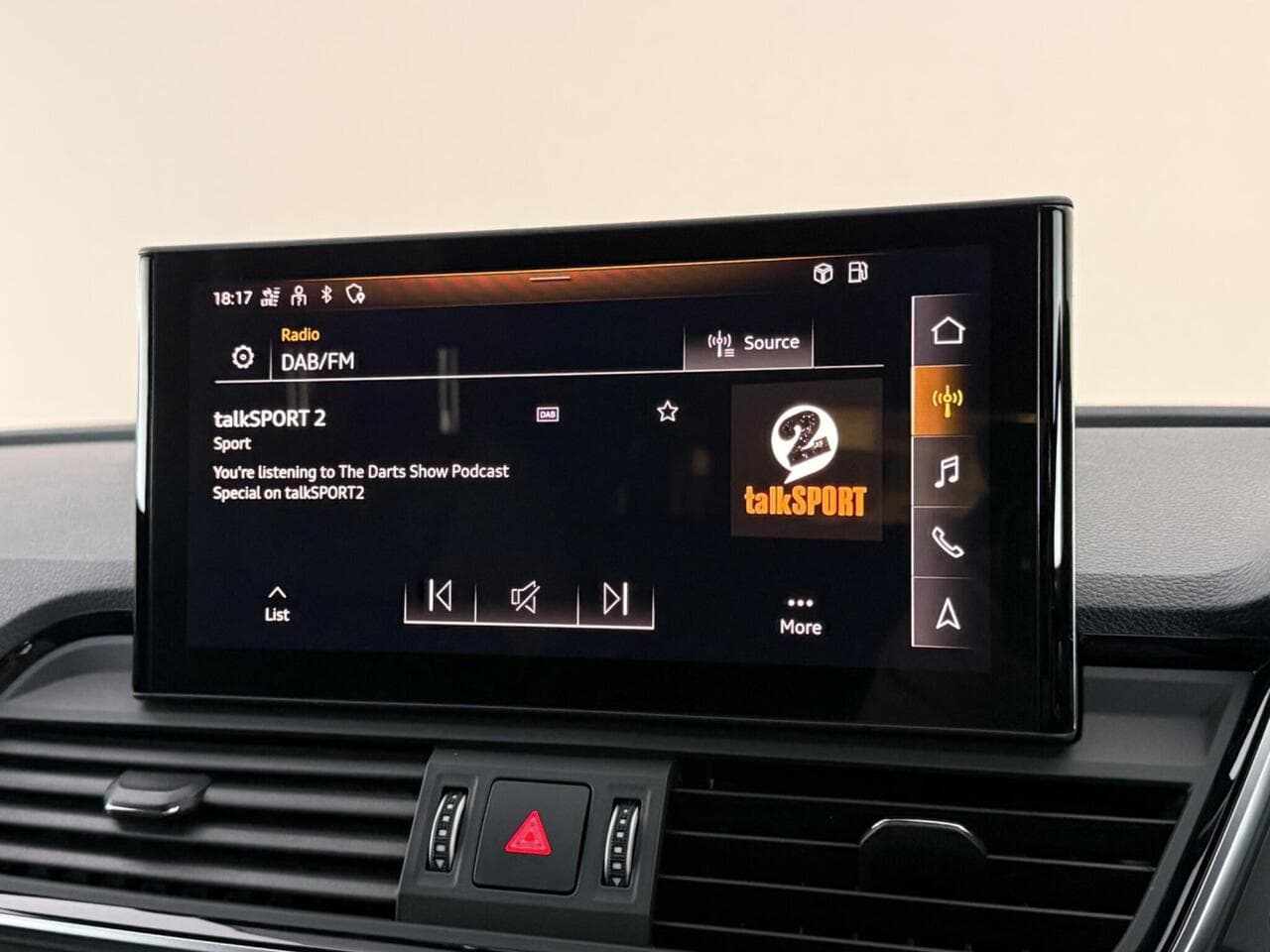 Audi Q5 thumbnail Infotainment System