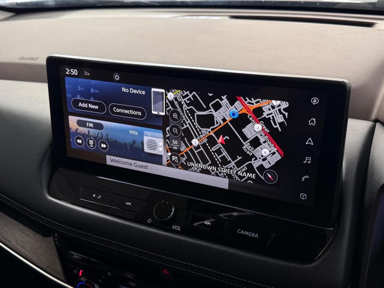 Nissan X-Trail thumbnail Infotainment System