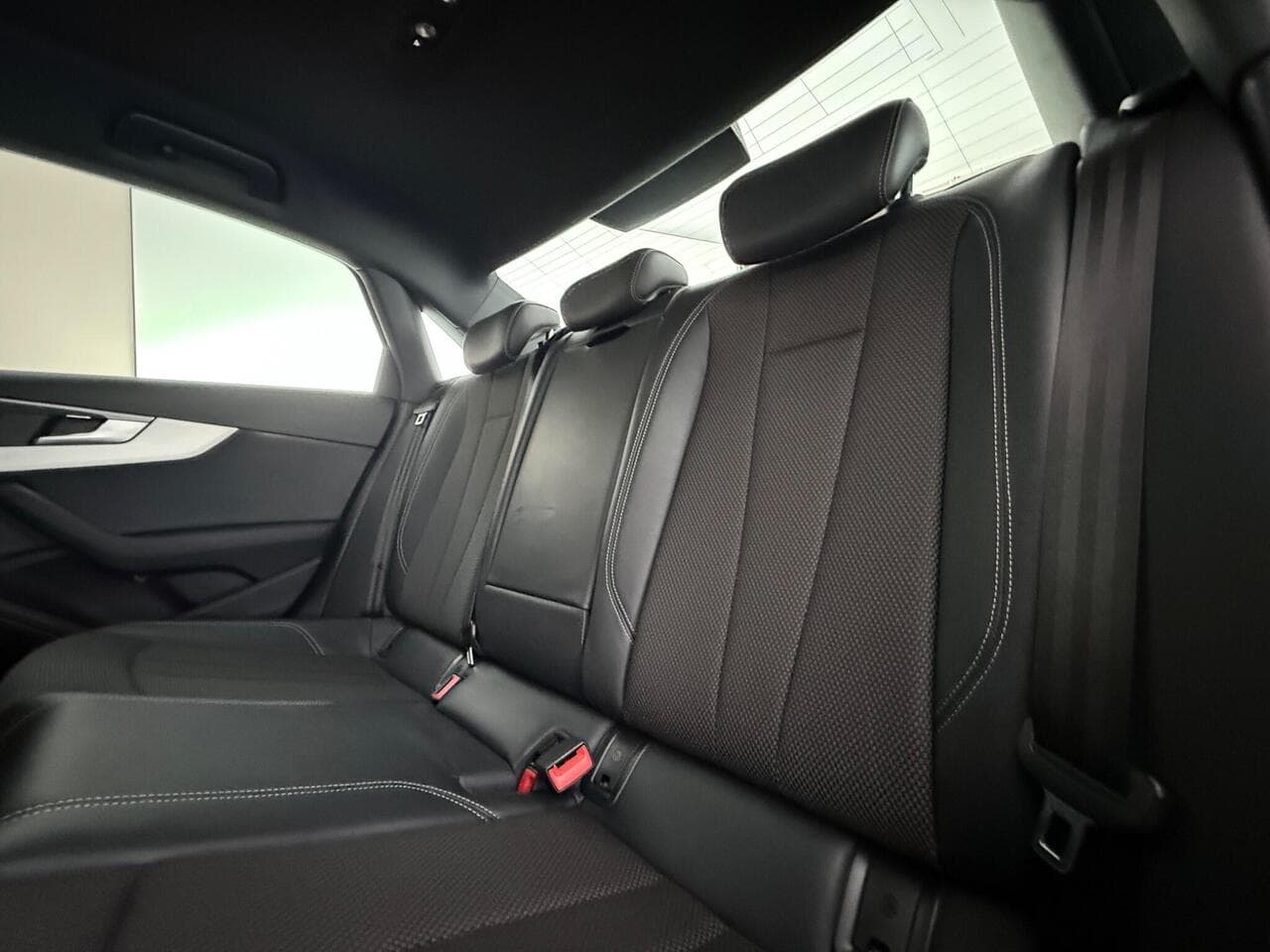 Audi A4 thumbnail Seats Rear