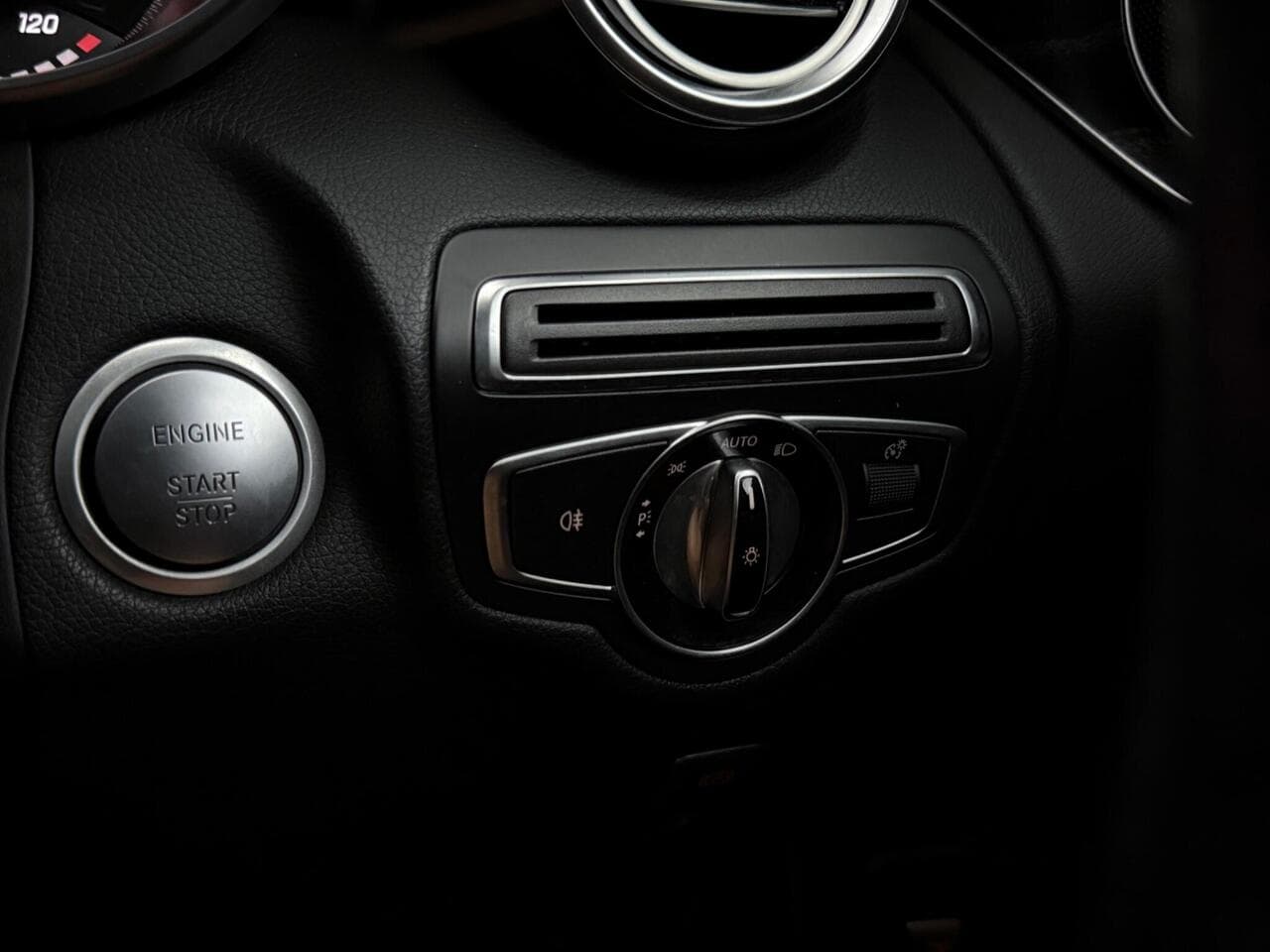 Mercedes-Benz GLC thumbnail Misc Controls
