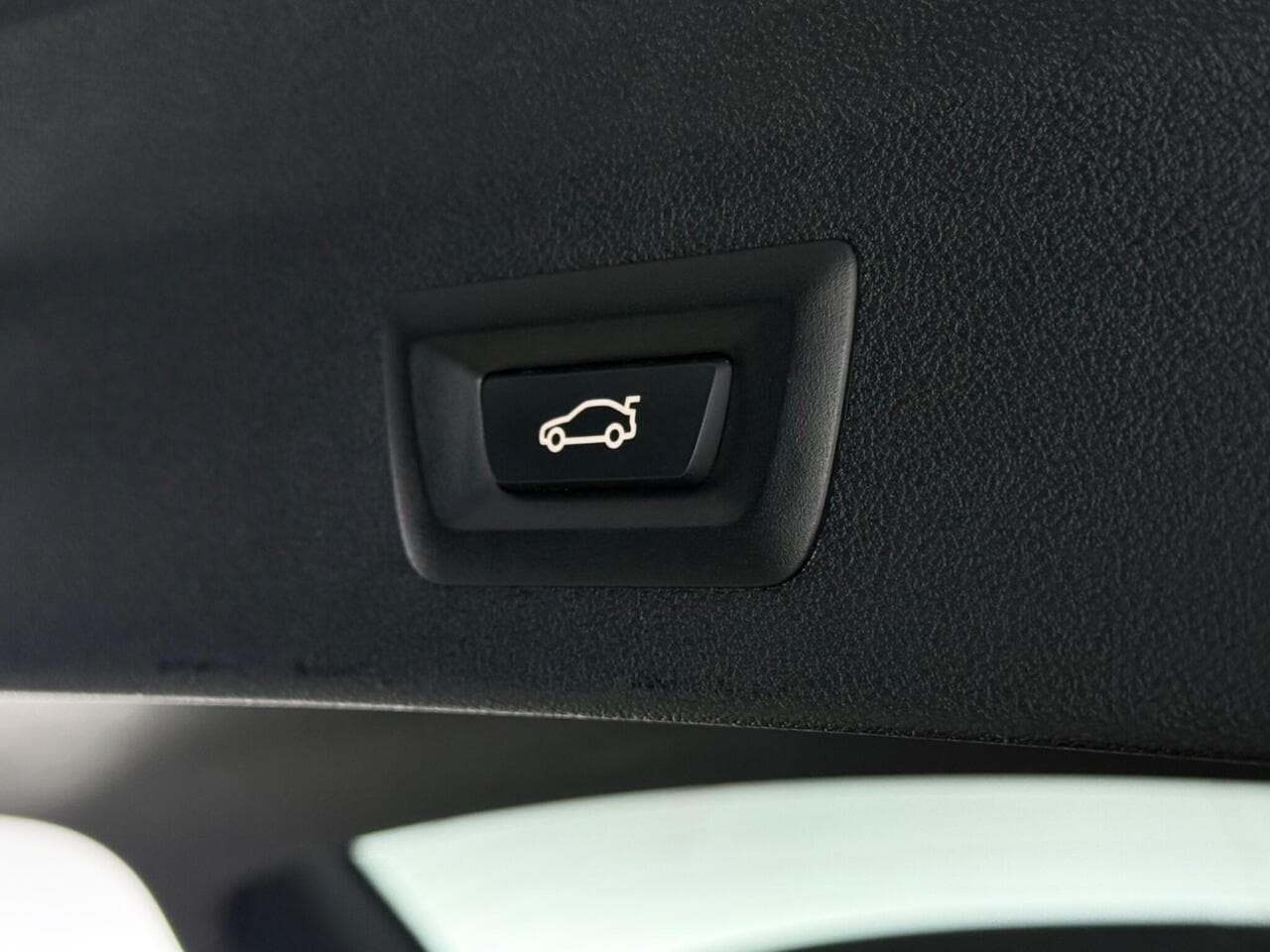 BMW X3 thumbnail Misc Controls