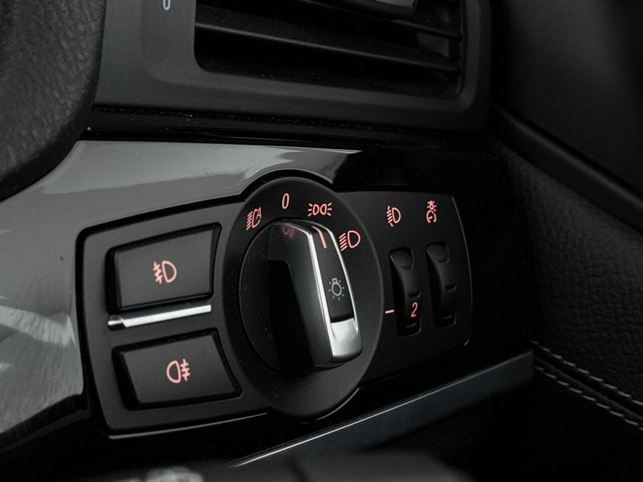 BMW X3 thumbnail Misc Controls