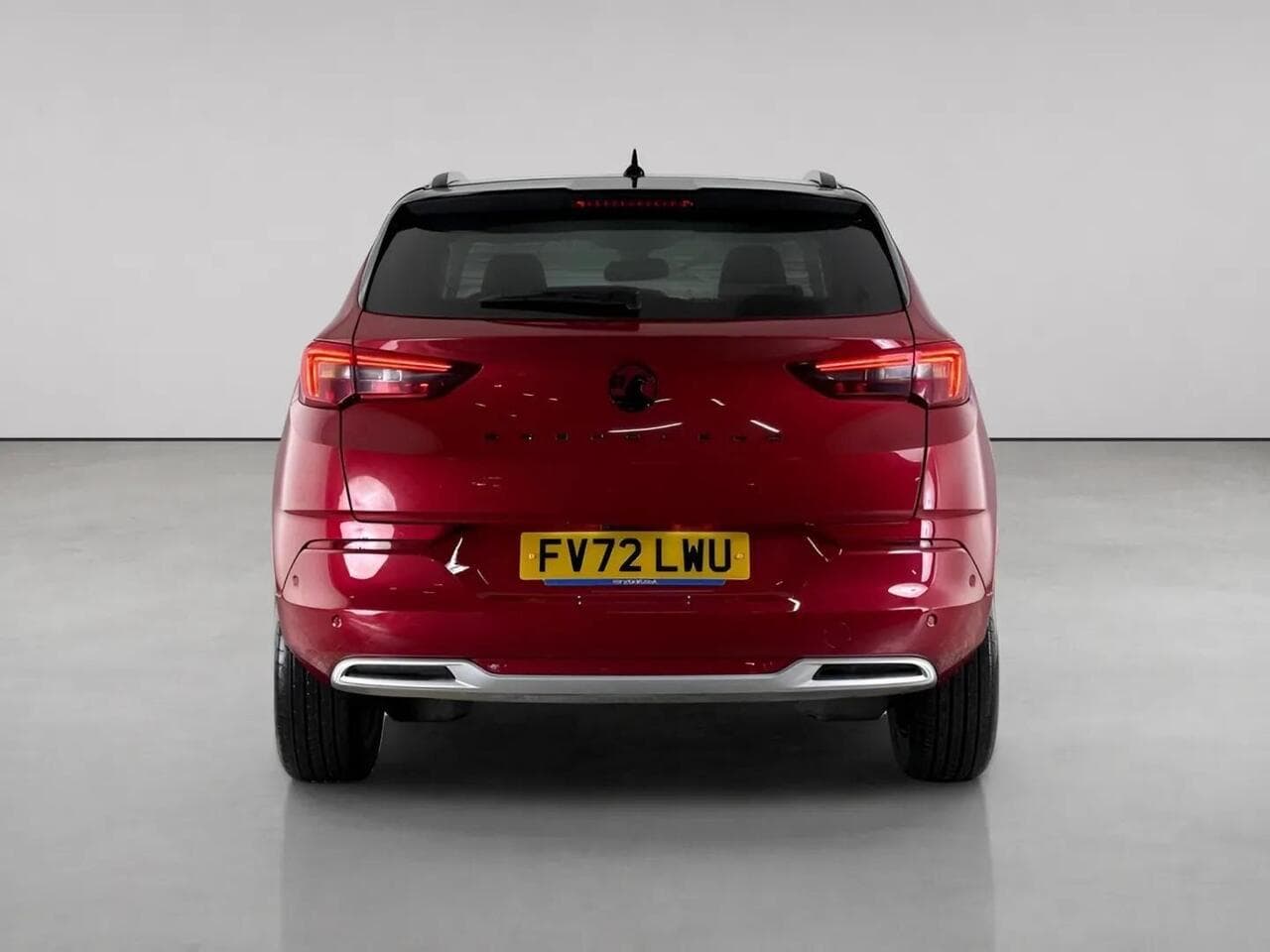 Vauxhall Grandland thumbnail Rear