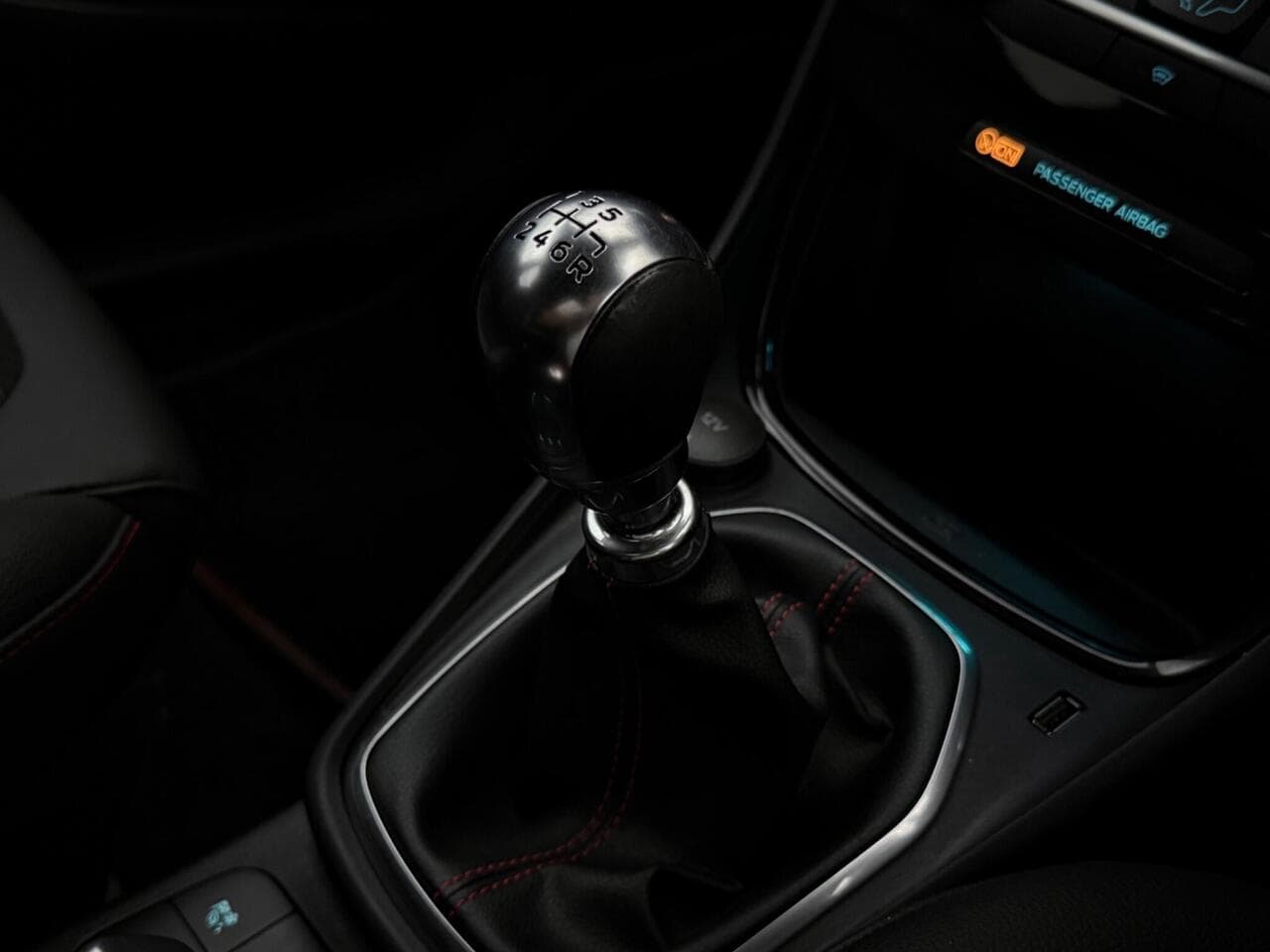 Ford Puma thumbnail Interior Front