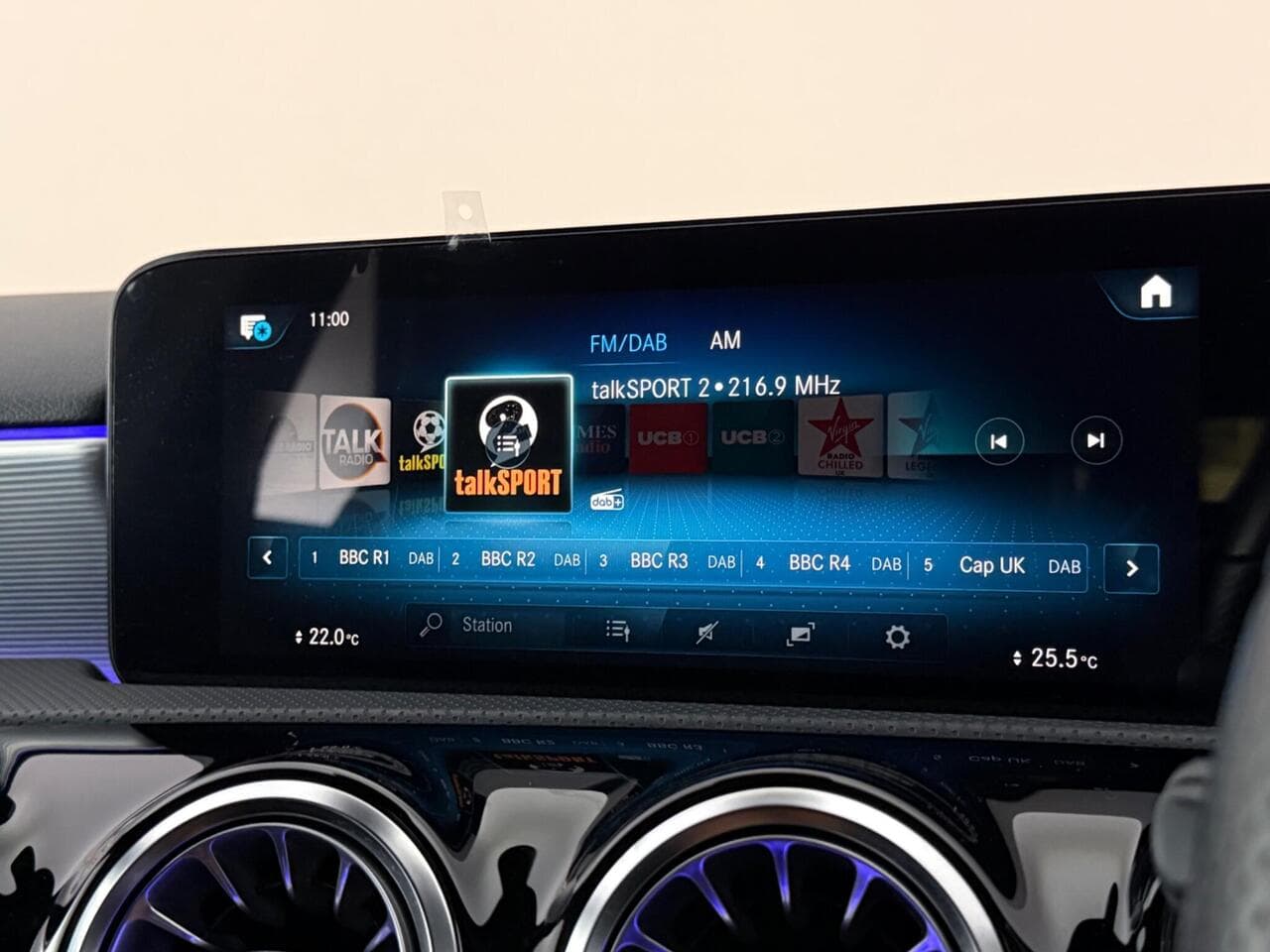 Mercedes-Benz A Class thumbnail Infotainment System