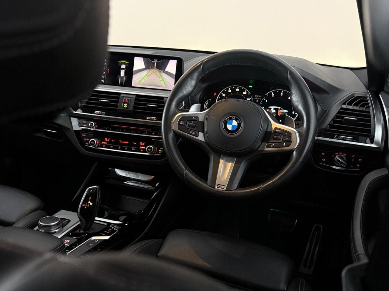 BMW X3 thumbnail Steering Wheel