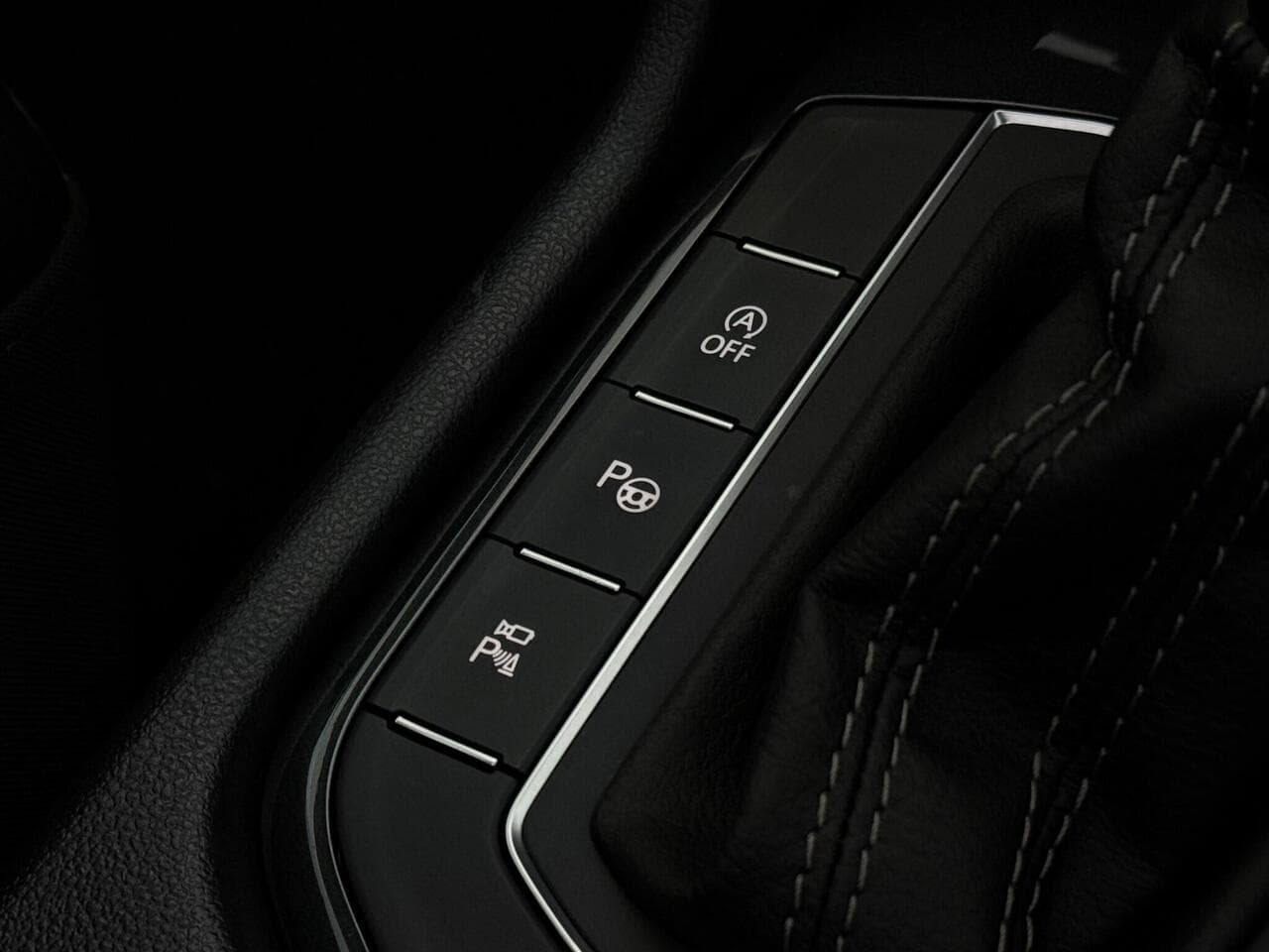 Volkswagen Tiguan thumbnail Misc Controls