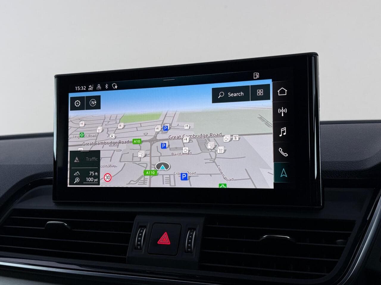 Audi Q5 thumbnail Infotainment System
