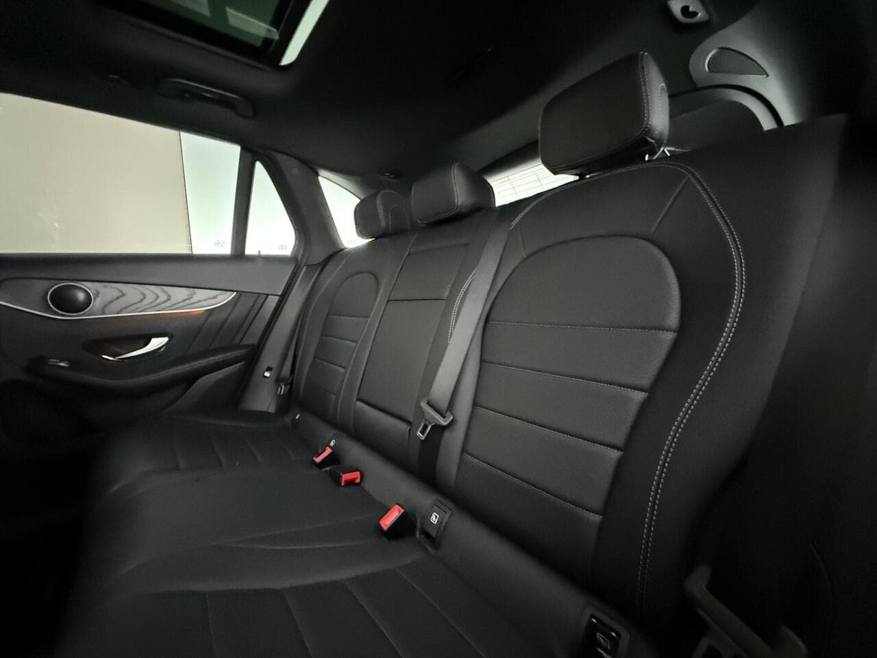 Mercedes-Benz GLC thumbnail Seats Rear