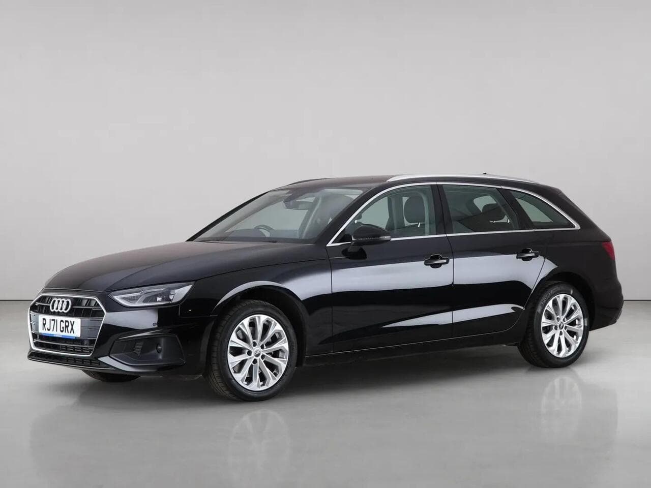 Audi A4 Avant thumbnail Front Left