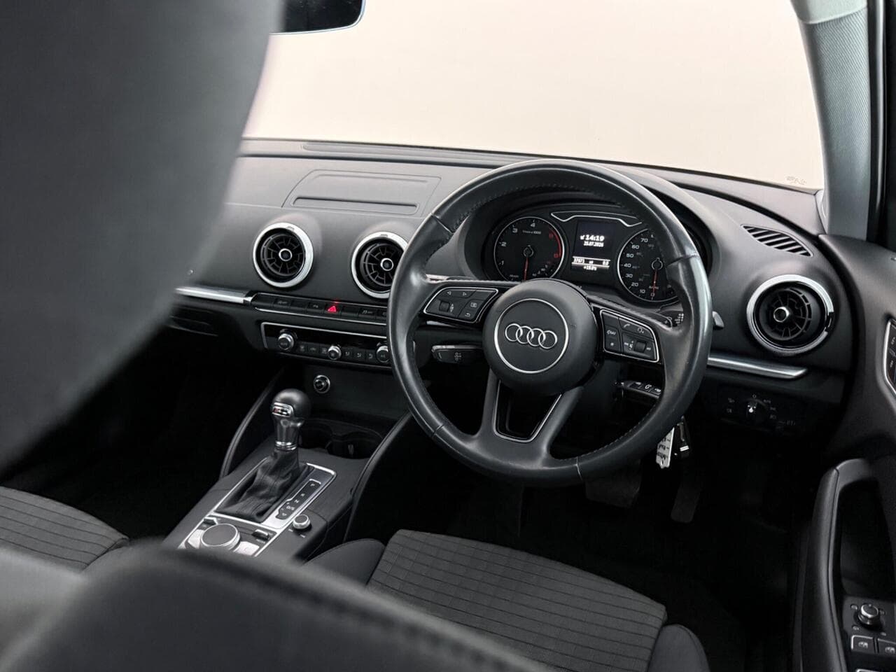 Audi A3 thumbnail Interior Front