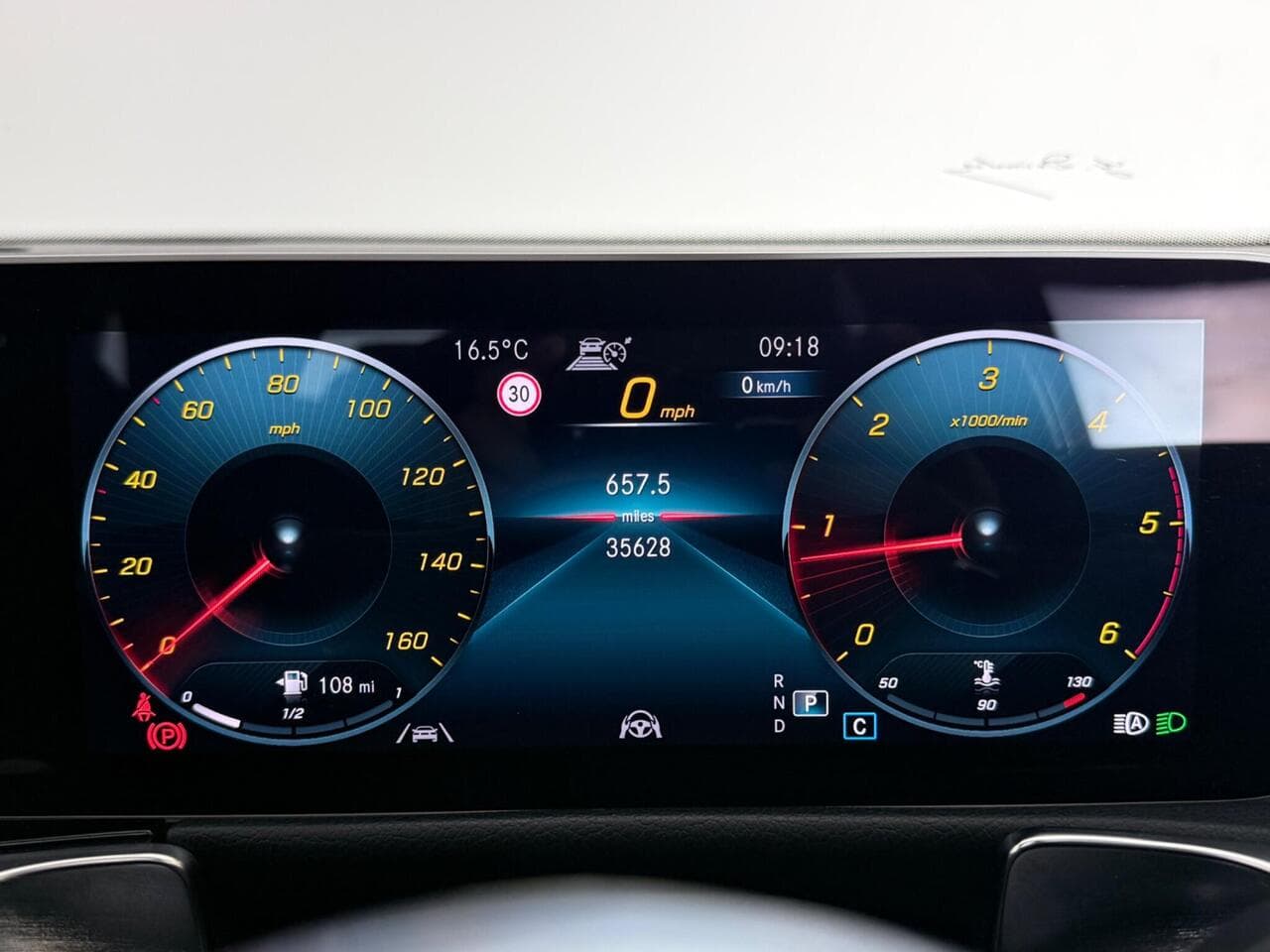 Mercedes-Benz GLB thumbnail Driver Instruments