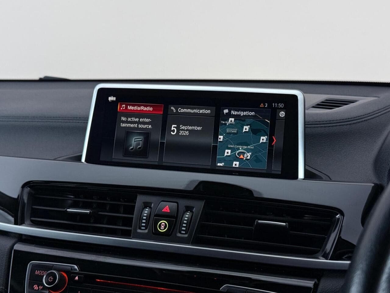 BMW X2 thumbnail Infotainment System