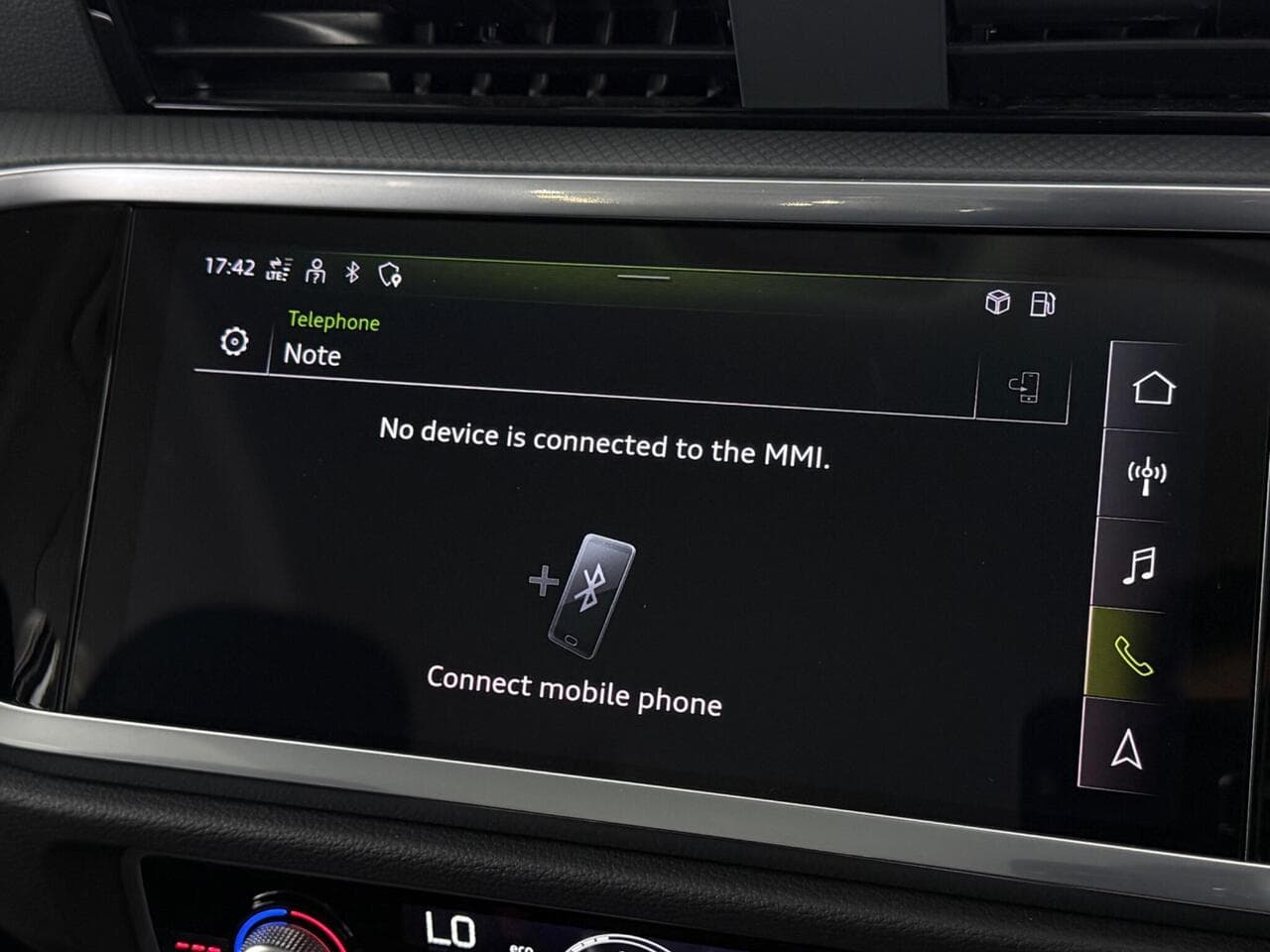 Audi Q3 thumbnail Infotainment System