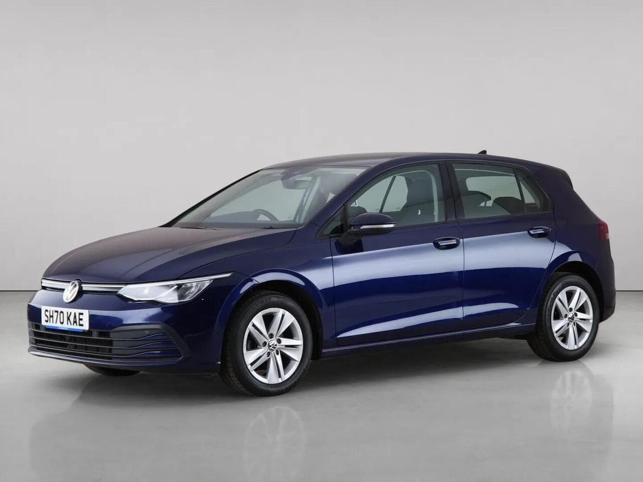 Volkswagen Golf thumbnail Front Left