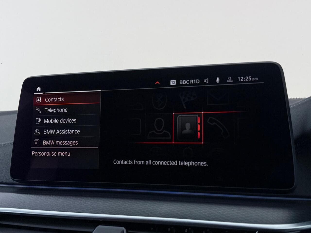 BMW 5 Series thumbnail Infotainment System