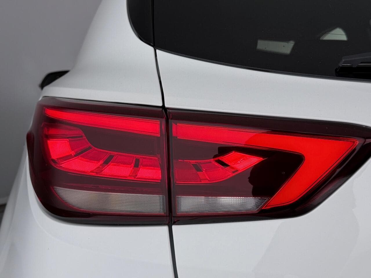 MG MG ZS thumbnail Lights Rear