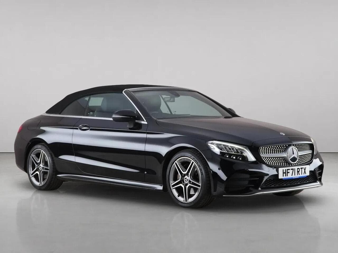 Mercedes-Benz C Class thumbnail Front Right