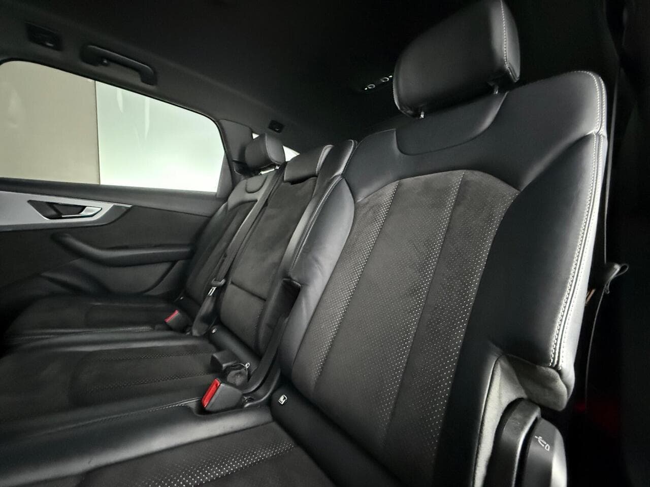 Audi Q7 thumbnail Seat Front Passenger