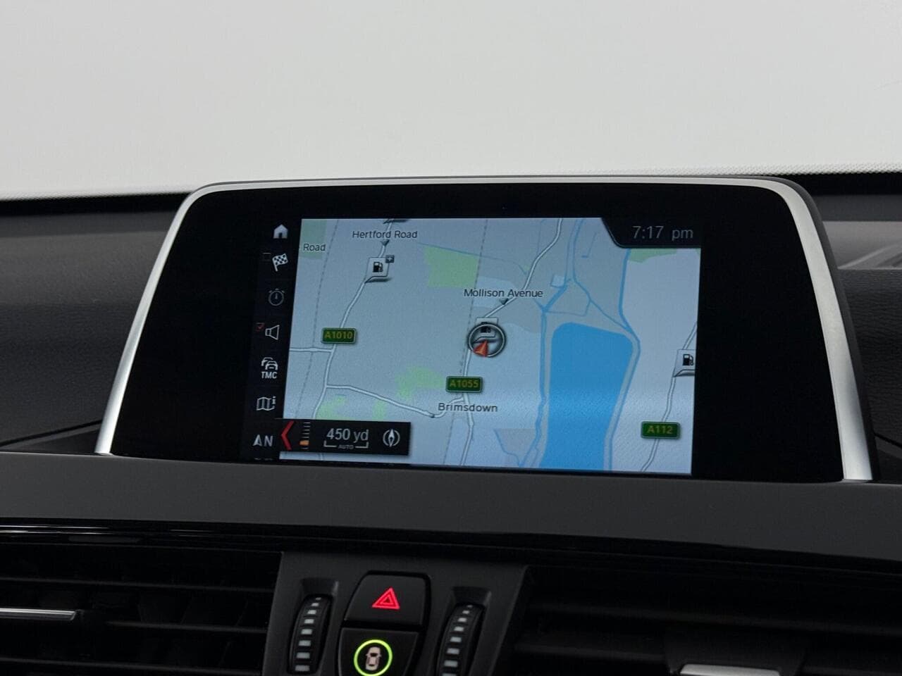 BMW X1 thumbnail Infotainment System