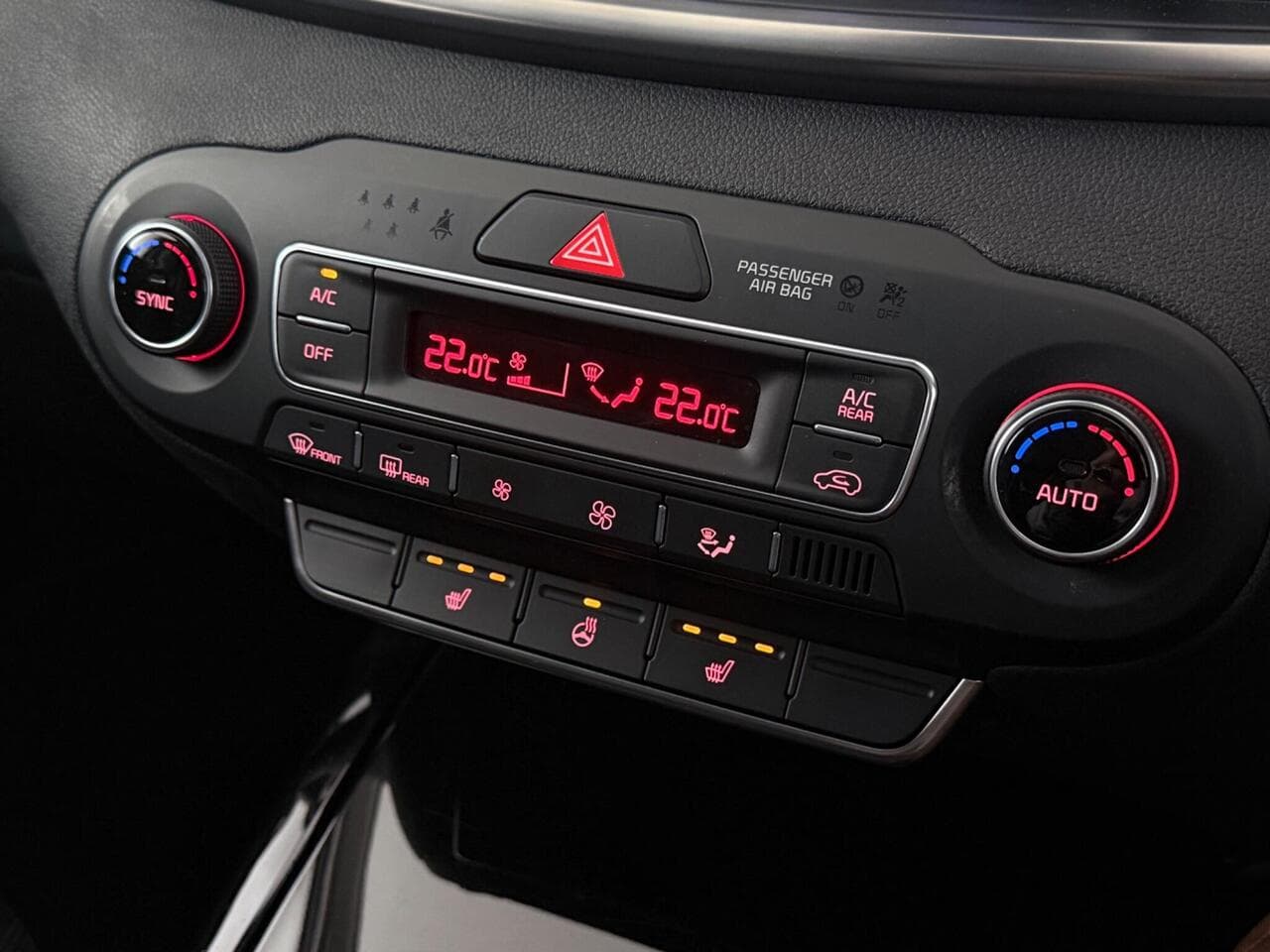 Kia Sorento thumbnail Misc Controls