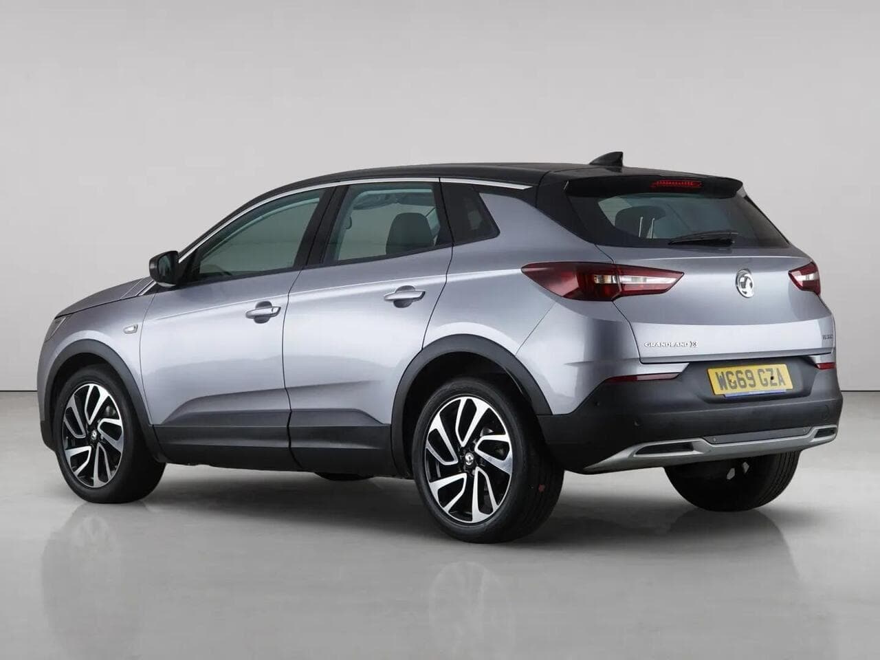 Vauxhall Grandland X thumbnail Rear Left