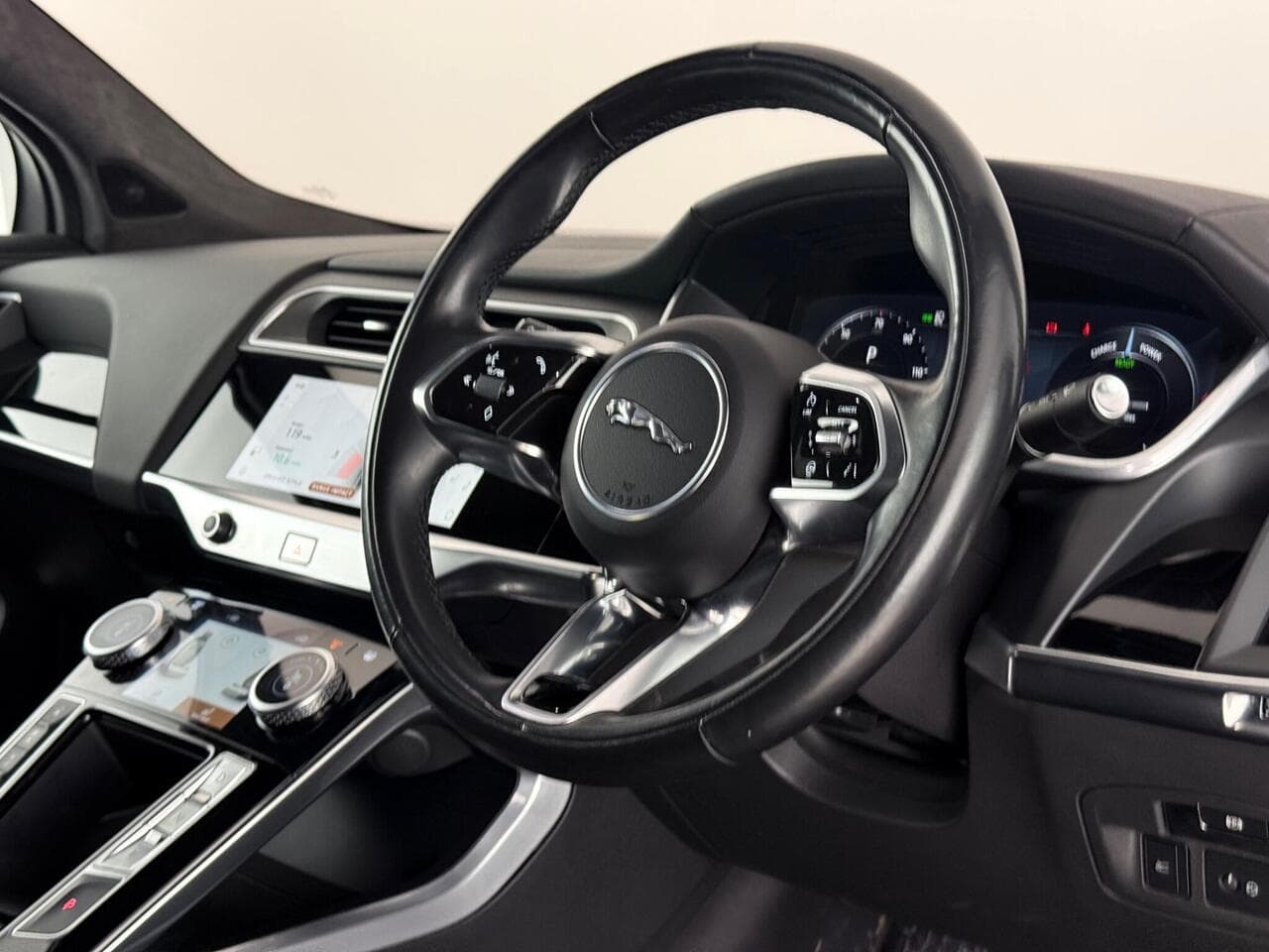 Jaguar I-PACE thumbnail Inconclusive