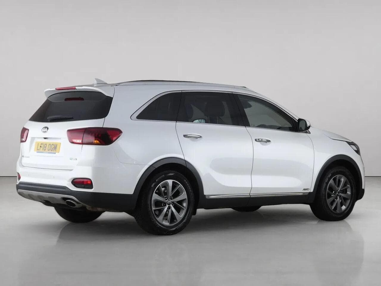 Kia Sorento thumbnail Rear Right