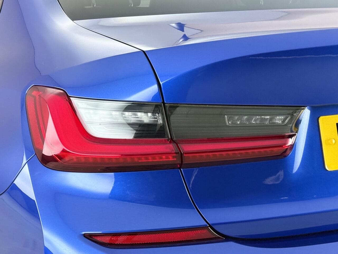 BMW 3 Series thumbnail Lights Rear