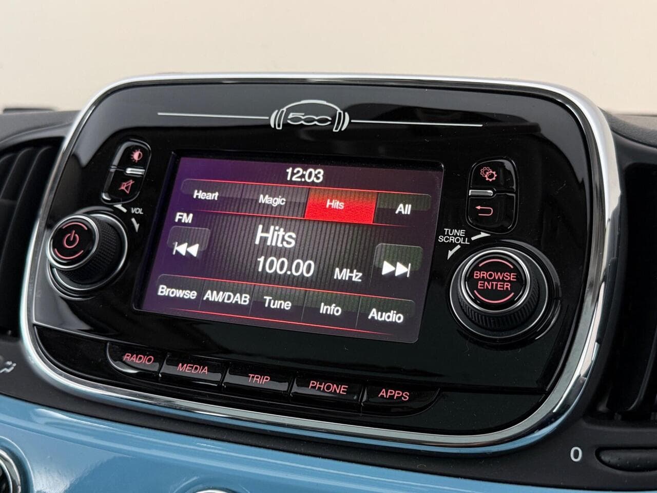 Fiat 500 thumbnail Infotainment System