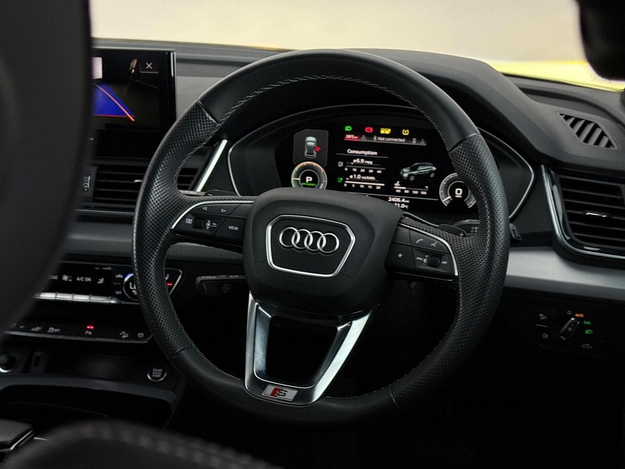 Audi Q5 thumbnail Steering Wheel