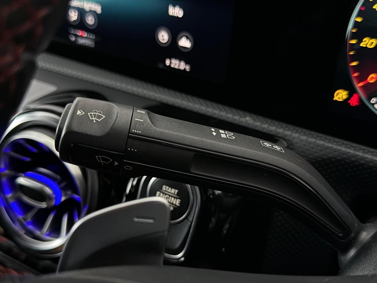 Mercedes-Benz A Class thumbnail Misc Controls