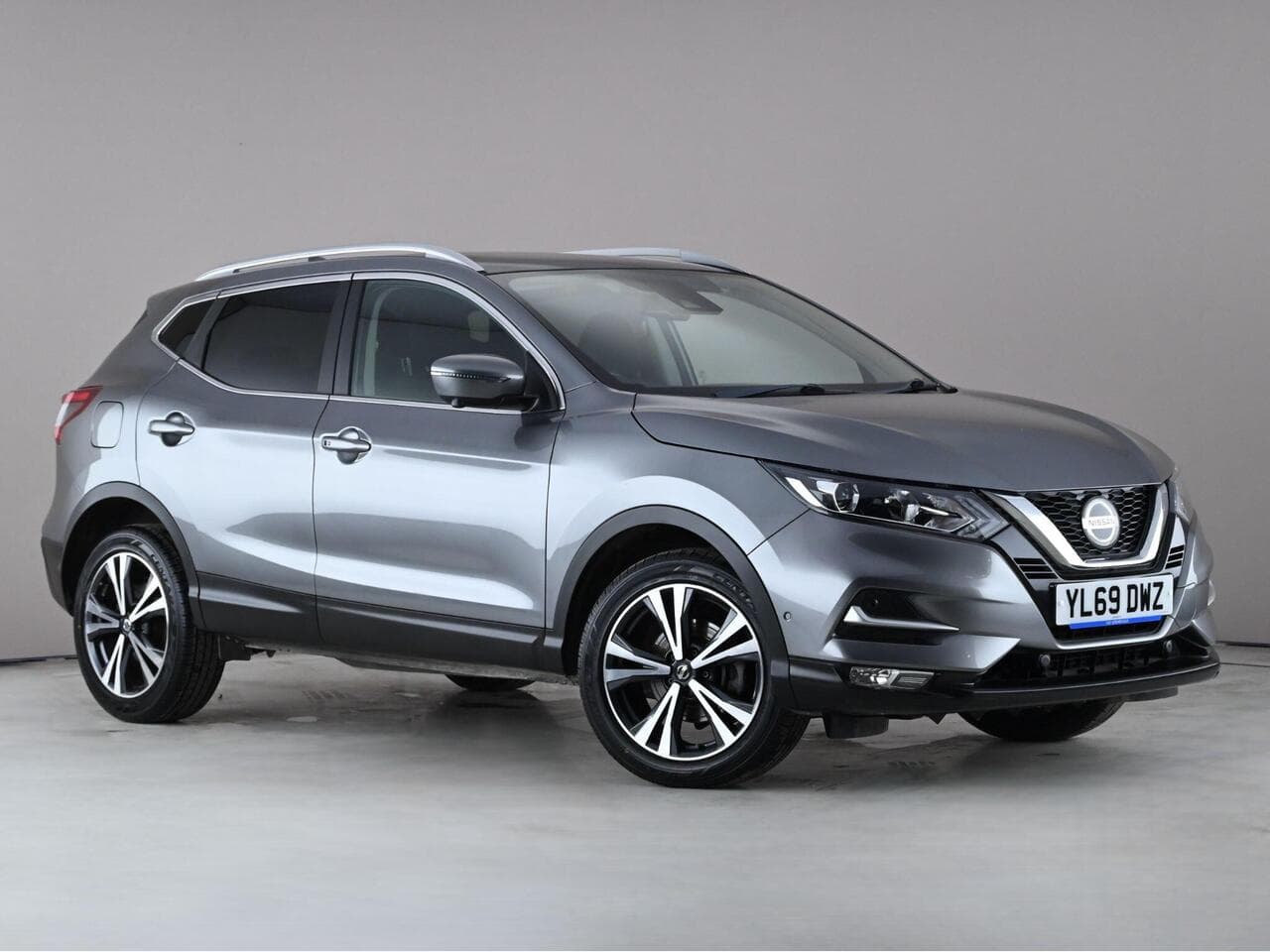 Nissan Qashqai - Nissan Qashqai 1.3 DIG-T N-Connecta Euro 6 (s/s) 5dr
