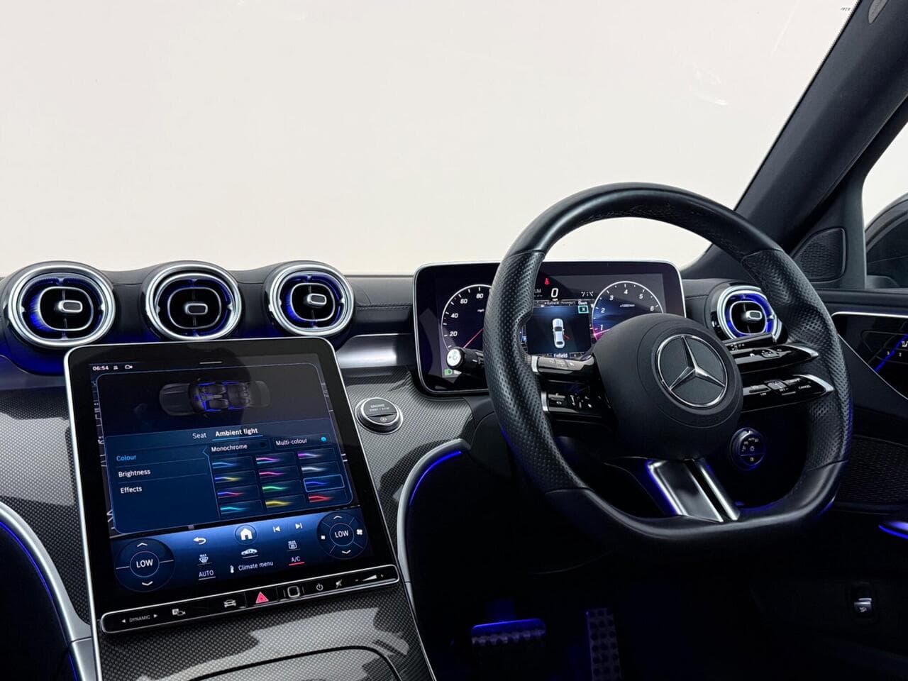 Mercedes-Benz C Class thumbnail Interior Front