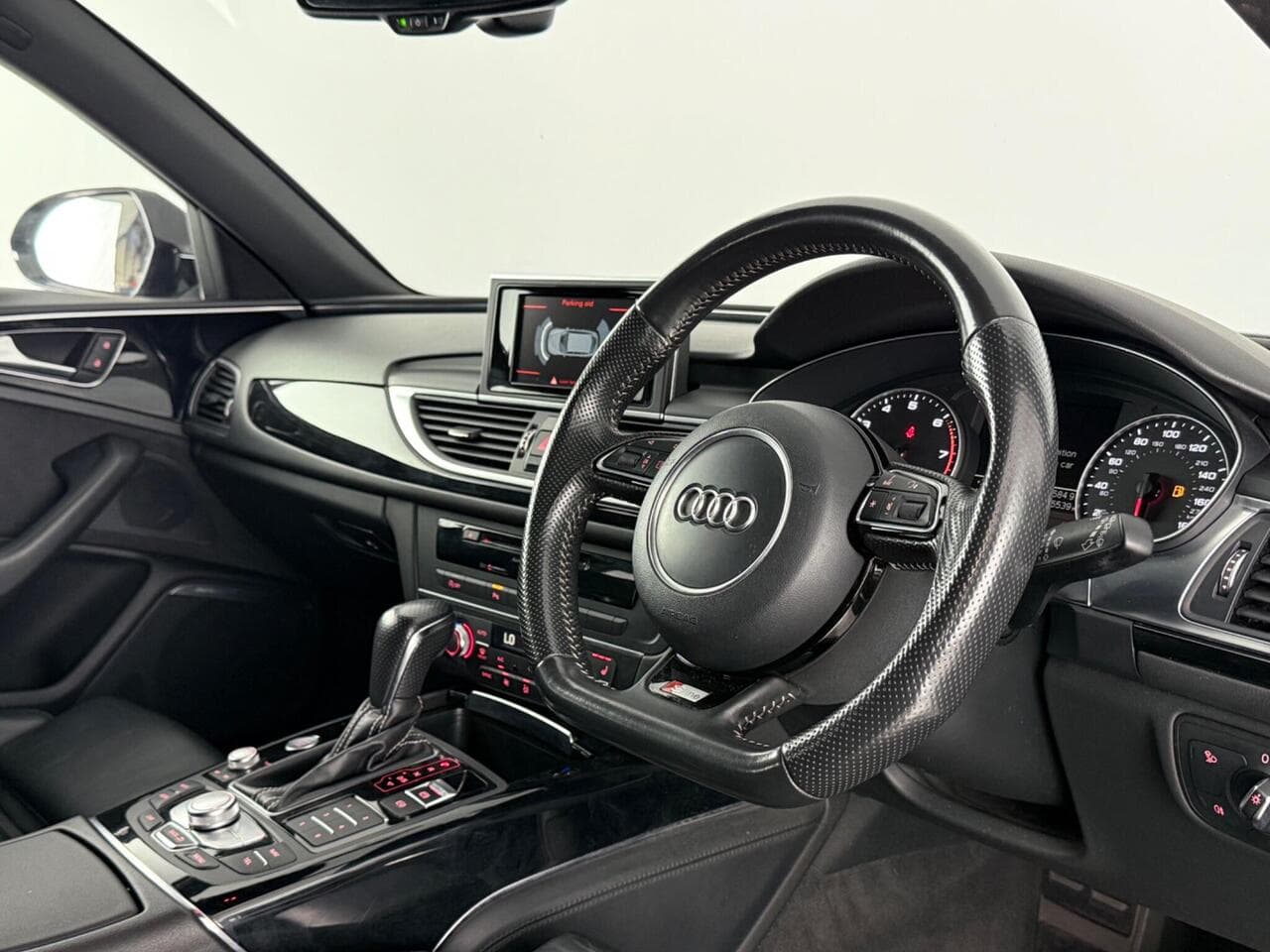 Audi A6 Avant thumbnail Interior Front