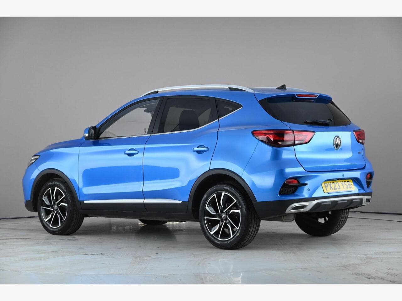 MG MG ZS thumbnail Side Left