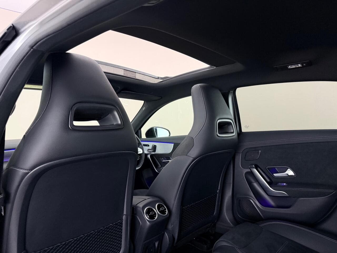 Mercedes-Benz A Class thumbnail Seats Rear