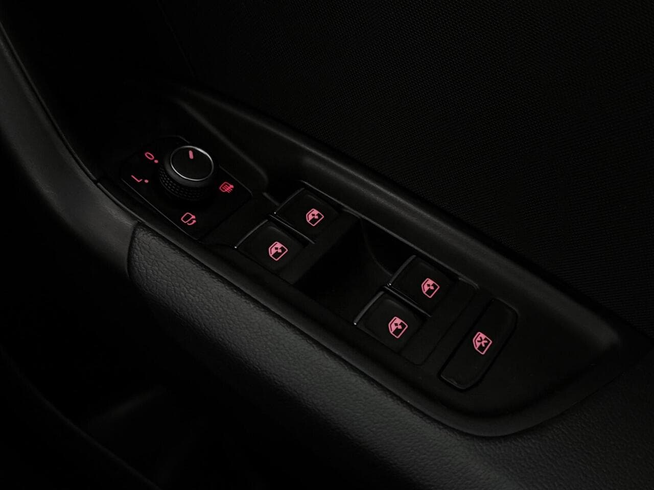Audi A1 thumbnail Misc Controls
