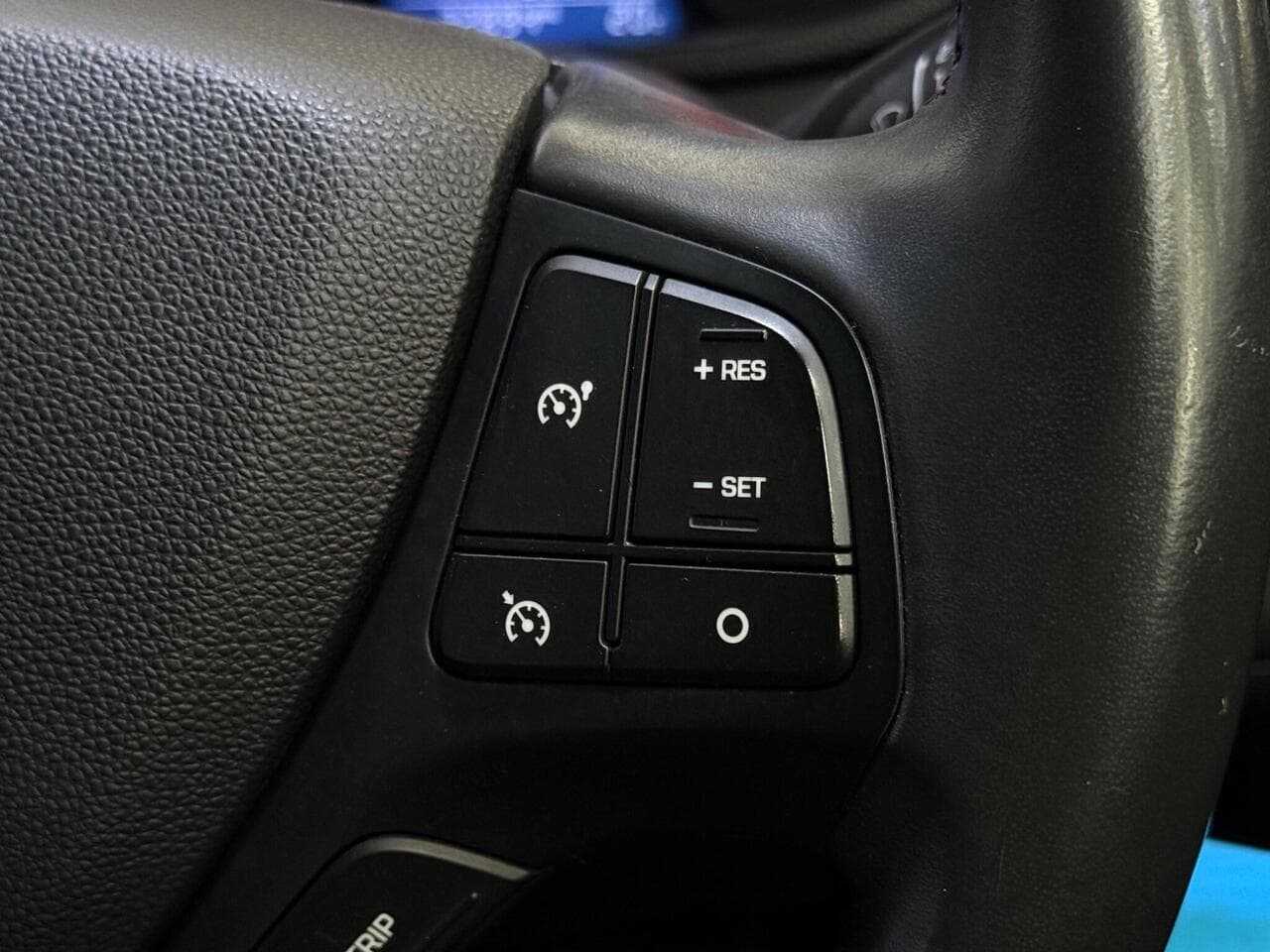 Hyundai i10 thumbnail Misc Controls
