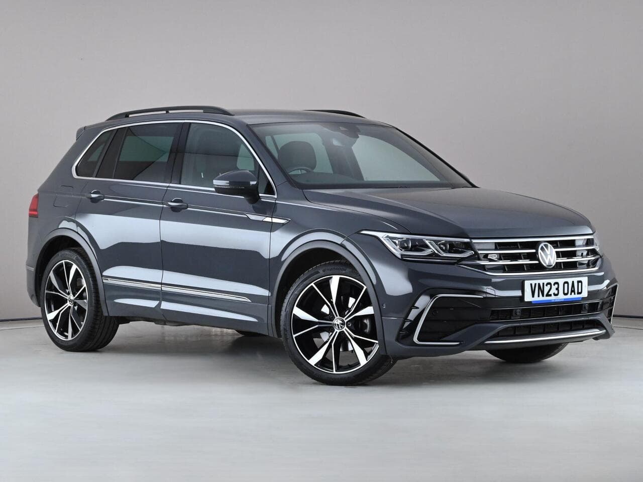 Volkswagen Tiguan - Volkswagen Tiguan 1.5 TSI R-Line DSG Euro 6 (s/s) 5dr