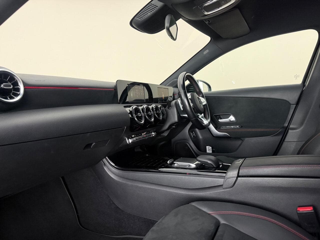 Mercedes-Benz A Class thumbnail Interior Front