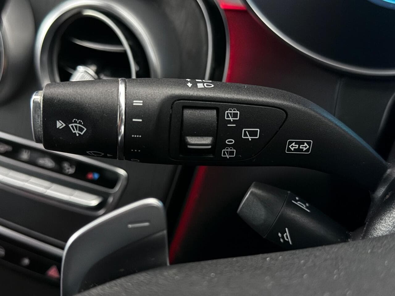 Mercedes-Benz GLC thumbnail Misc Controls