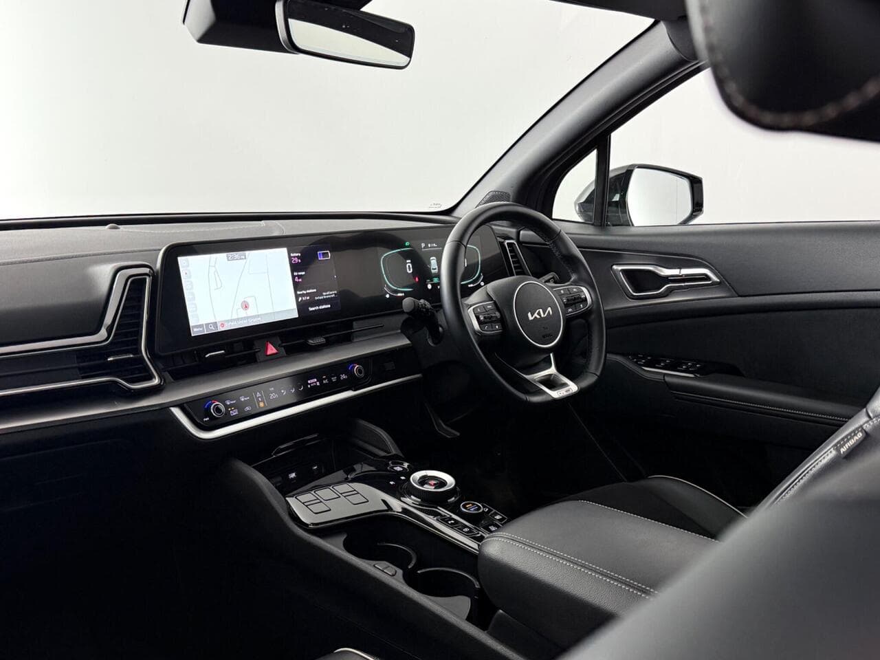 Kia Sportage thumbnail Interior Front